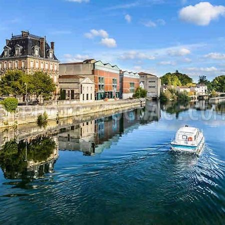 Maison Cosy Avec Parking Gratuit Jarnac Luaran gambar
