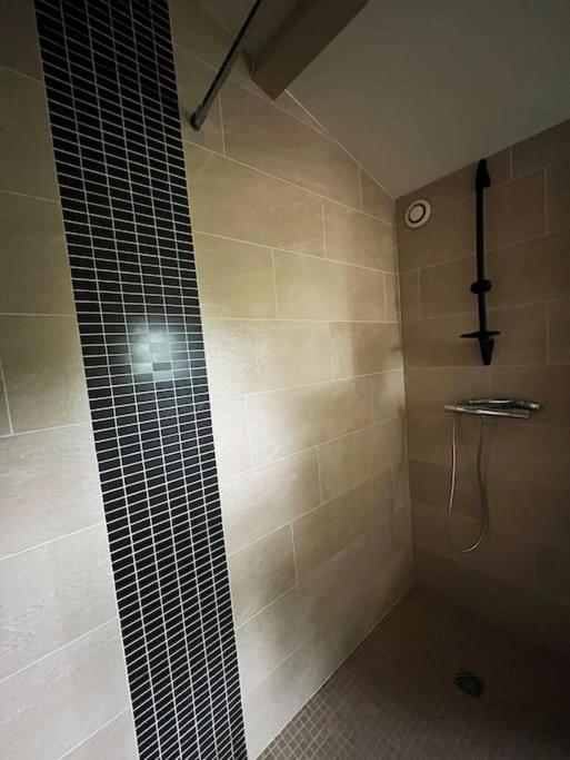 Maison Cosy Avec Parking Gratuit Jarnac Luaran gambar